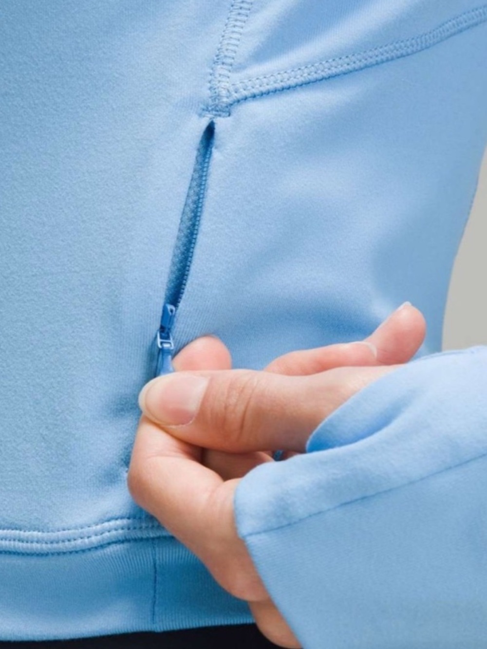 It's Rulu Run Cropped Half Zip in Aero Blue - Picture 4 of 9